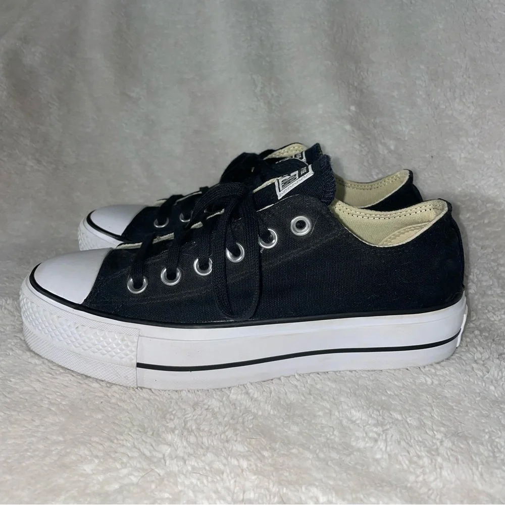 Black Platform Converse Shoes size 7 - Picture 1 of 9